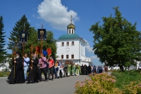 7-8 июля 2020 г. – праздничное богослужение в день памяти преставления преподобного Далмата Исетского состоялось в Успенском Далматовском мужском монастыре.